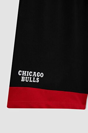 DeFactoFit NBA Chicago Bulls Standart Fit Düz Paça Şort B9894AX24SMBK81