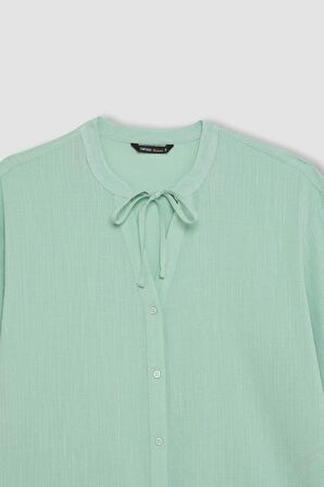 DeFacto Regular Fit Bisiklet Yaka Uzun Kollu Bluz C3821AX24SMGN1105
