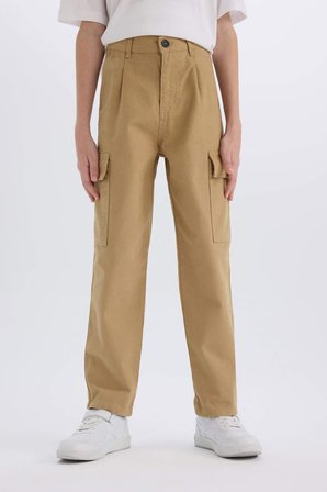 DeFacto %100 Pamuk Loose Fit Standart Paça Gabardin Pantolon Erkek Çocuk D3406A825SPBG739