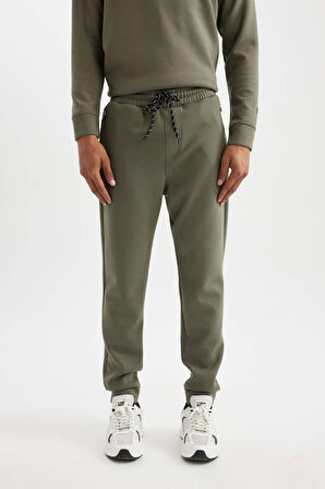 DeFactoFit Sporcu Jogger Eşofman Altı Slim Fit Dar Kesim Skuba Dalgıç Kumaş Standart Paça C0485AX24AUKH398