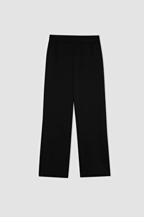 DeFacto Straight Fit Kalın Eşofman Altı Beli Lastikli Cepli Yüksek Bel Basic Düz B8571AX24WNBK81