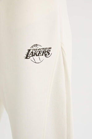 DeFactoFit NBA Los Angeles Lakers Carrot Fit Çift Cepli Beli Lastikli Bağcıklı Basic Düz Standart Paça Standart Boy Eşofman Altı D0683AX24AUER105