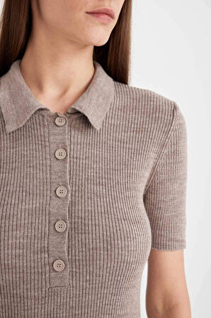 Fitted Polo Yaka Ribana Kısa Kollu Yırtmaçlı Midi Elbise