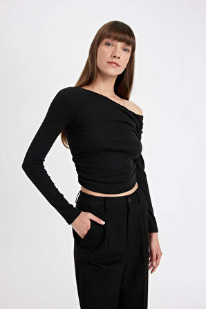 DeFacto Siyah Slim Fit Dar Kesim Tek Omuzlu Ribana Basic Düz Uzun Kollu Tişört D4970AX24AUBK81