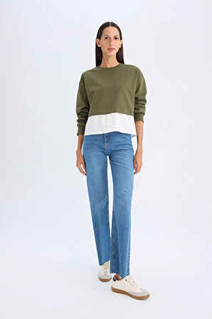 DeFacto Relax Fit Bisiklet Yaka Etek Ucu Detaylı Basic Düz Sweatshirt D5620AX24AUKH447