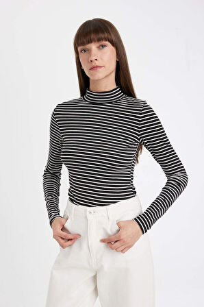 DeFacto Slim Fit Dar Kesim Yarım Balıkçı Yaka Çizgili Uzun Kollu Tişört D4985AX24AUBK81