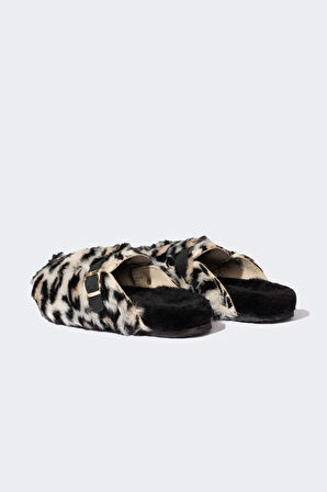 Kadın Düz Taban Slip On Ev Terliği