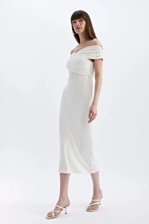 DeFacto Bodycon Omuzu Açık Fitilli Kaşkorse Kolsuz Maxi Elbise D1827AX24HSER105