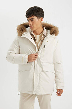 Regular Fit Kapüşonlu Fermuarlı Parka
