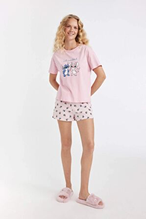 DeFacto Fall in Love Disney Lilo & Stitch Pijama Takımı Regular Fit Kısa Kollu Üst Şort D1529AX24SMPN149