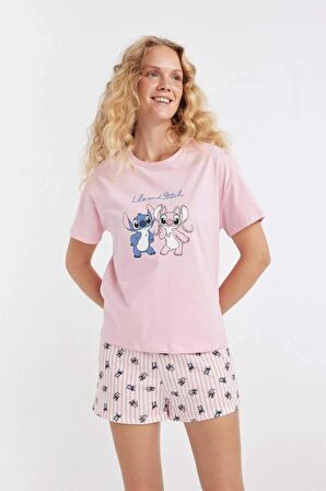 DeFacto Fall in Love Disney Lilo & Stitch Pijama Takımı Regular Fit Kısa Kollu Üst Şort D1529AX24SMPN149