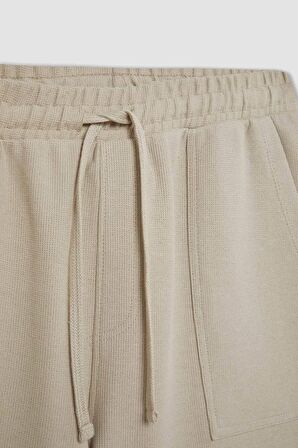 DeFacto Slim Fit Dar Kesim Esnek Belli Basic Düz Şort B1382AX24SMBG735