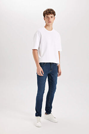 DeFacto Carlo Skinny Fit Ekstra Dar Kalıp Normal Bel Ekstra Dar Paça Jean Pantolon B2068AX24AUNM34