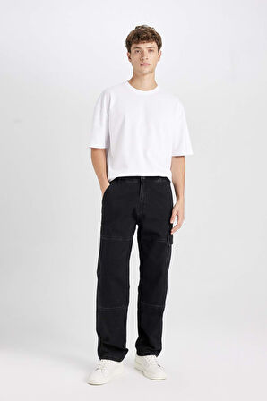 DeFacto %100 Pamuk Wide Leg Fit Geniş Kalıp Normal Bel Geniş Paça Kargo Cepli Siyah Jean Pantolon B4638AX24AUNM40