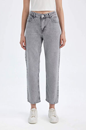 DeFacto Straight Fit Yüksek Bel Bilek Boy Jean Yıkamalı Pantolon D8104AX24AUNM55