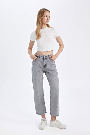 DeFacto Straight Fit Yüksek Bel Bilek Boy Jean Yıkamalı Pantolon D8104AX24AUNM55