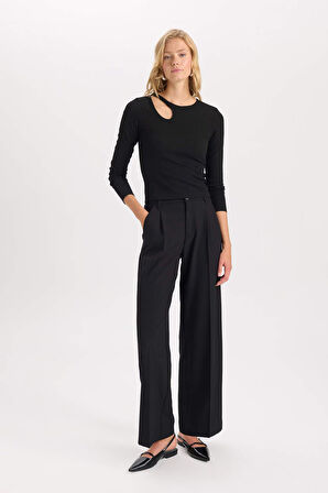 DeFacto Slim Fit Dar Kesim Bisiklet Yaka Basic Düz Simli Kumaş Uzun Kollu Tişört D5114AX24AUBK81