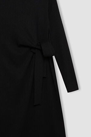 DeFacto Bisiklet Yaka Basic Düz Beli Bağlamalı Bürümcük Uzun Kollu Maxi Siyah Elbise D6553AX24WNBK81