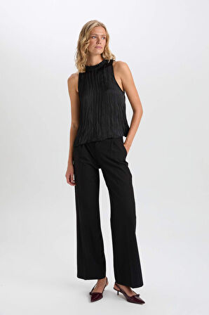 DeFacto Siyah Regular Fit Basic Düz Aerobin Kolsuz Bluz D8507AX24AUBK81