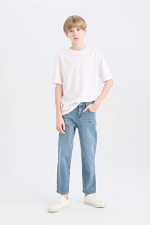 DeFacto Erkek Çocuk Straight Fit Düz Paça Basic Düz Jean Pantolon D9016A825SMNM84