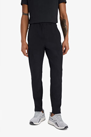 DeFactoFit Sporcu Jogger Eşofman Altı Slim Fit Dar Kesim Dokuma Üç Cepli Fermuarlı Paça B2780AX25SPBK81