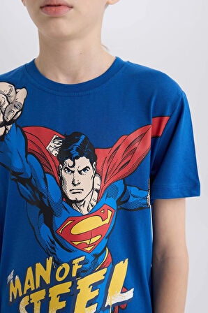 DeFacto Erkek Çocuk Superman Pijama Takımı Kısa Kollu Üst Şort D8765A8NSBE169