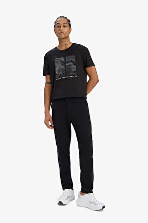 DeFactoFit Esnek Kumaş Standart Fit Bisiklet Yaka Baskılı Sporcu Kısa Kollu Tişört D7812AX25SPBK81