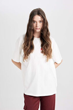 DeFacto Coool Beetlejuice Oversize Geniş Kalıp Bisiklet Yaka Sırt Baskılı Kısa Kollu Tişört D8361AX24AUWT32