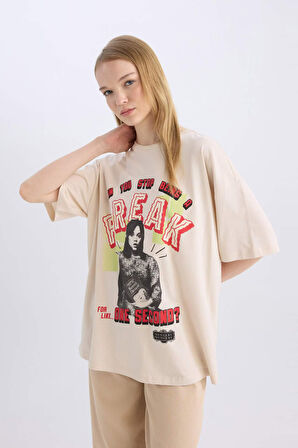 DeFacto Coool Beetlejuice Oversize Geniş Kalıp Bisiklet Yaka Baskılı Kısa Kollu Tişört D8372AX24AUER37