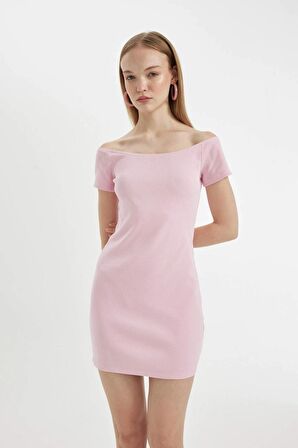DeFacto Coool Bodycon Vücuda Oturan Kayık Yaka Basic Düz Fitilli Kaşkorse Kısa Kollu Mini Elbise A7362AX24SMPN205