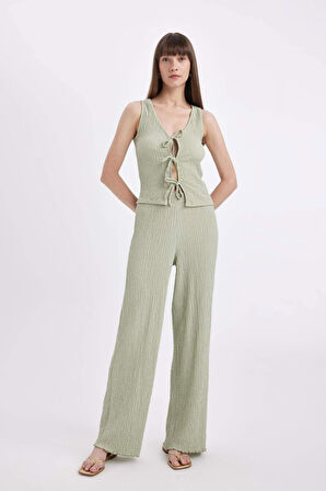 DeFacto Wide Leg Geniş Paça Beli Lastikli Basic Düz Bürümcük Pantolon D3570AX24AUGN1105