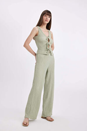 DeFacto Wide Leg Geniş Paça Beli Lastikli Basic Düz Bürümcük Pantolon D3570AX24AUGN1105