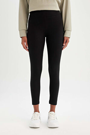 DeFactoFit Siyah Yüksek Bel Beli Saran Pamuklu Basic Düz Sporcu Tayt Z6327AZ24AUBK81