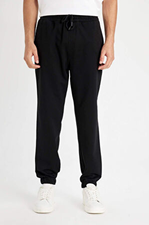 DeFacto Regular Fit Eşofman Altı Cepli Basic Düz Beli Bağcıklı Lastikli Paça D4416AX24AUBK81