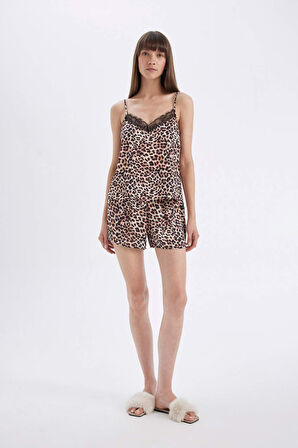 DeFacto Saten Pijama Takımı Leopar Desenli Askılı Pijama Üstü Esnek Belli Şortlı Pijama Altı-Fall in Love D4406AX24HSBK27
