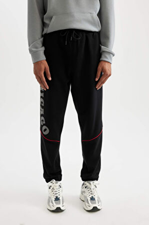 DeFactoFit  NBA Chicago Bulls Jogger Eşofman Altı Standart Fit Cepli Düz Paça C9274AX24AUBK81