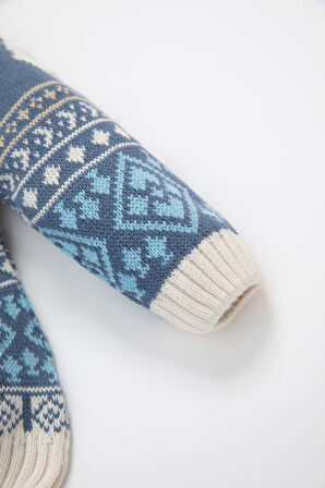 Erkek Bebek Ayıcık Desenli Dik Yaka Düğmeli Triko Hırka