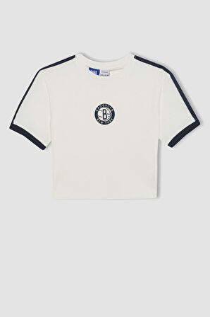 DeFactoFit NBA Brooklyn Nets Cropped Fit Bisiklet Yaka Kısa Kollu Tişört B9984AX24SMER105