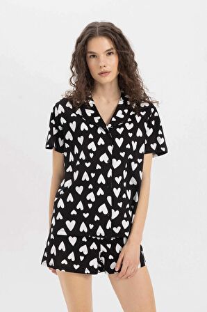 DeFacto Fall in Love Pijama Takım Kalp Desenli Kısa Kollu Şort Beli Lastikli Alt D0948AX24SMBK81