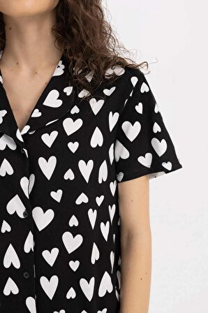 DeFacto Pijama Takım Kalp Desenli Kısa Kollu Şort Beli Lastikli Altı-Fall in Love D0948AX24SMBK81