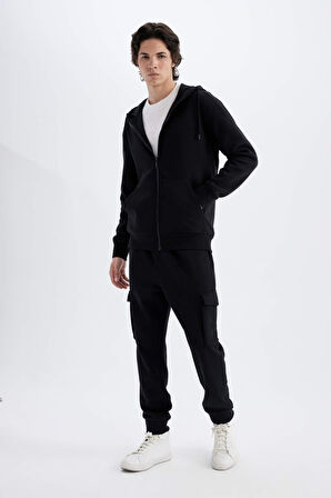DeFacto Regular Fit Jogger Eşofman Altı Kargo Cepli Basic Düz Beli Bağcıklı Lastikli Paça Y5533AZ24AUBK81