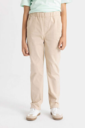 DeFacto Erkek Çocuk Düz Paça Beli Lastikli Cepli Bej Basic Düz Gabardin Okul Pantolonu T8850A624AUBG732