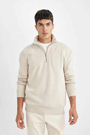 DeFacto Comfort Regular Fit Rahat Kalıp Dik Yaka Fermuarlı Kalın Basic Düz Sweatshirt X7405AZ24AUBG735