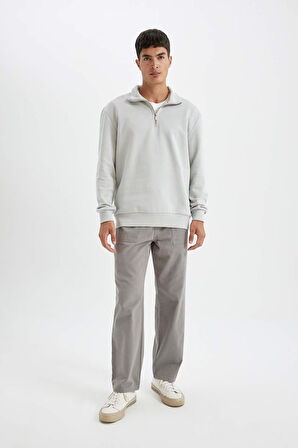 DeFacto Comfort Regular Fit Rahat Kalıp Fermuarlı Dik Yaka Basic Düz Sweatshirt X7405AZ24AUGR253