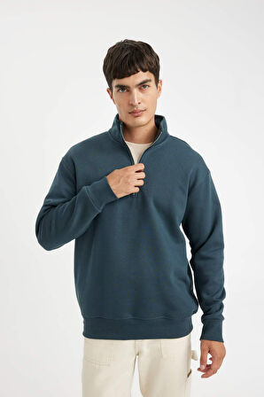 DeFacto Comfort Regular Fit Rahat Kalıp Dik Yaka Fermuarlı Kalın Basic Düz Sweatshirt X7405AZ24AUBE700