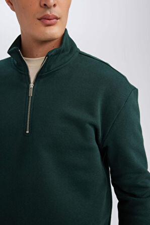 DeFacto Comfort Regular Fit Rahat Kalıp Fermuarlı Dik Yaka Basic Düz Sweatshirt X7405AZ24AUGN852