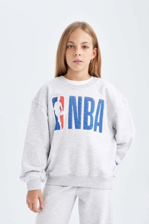 DeFacto Kız Çocuk NBA Wordmark Oversize Geniş Kalıp Bisiklet Yaka Sweatshirt C9507A824AUGR379