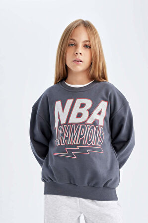 DeFacto Kız Çocuk NBA Wordmark Oversize Geniş Kalıp Bisiklet Yaka Sweatshirt C9508A824AUAR31