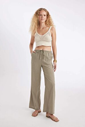 DeFacto Wide Leg Çift Cepli Normal Bel Standart Boy Pantolon D1009AX24HSKH459