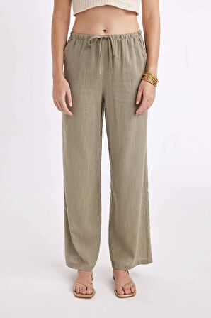 DeFacto Wide Leg Çift Cepli Normal Bel Standart Boy Pantolon D1009AX24HSKH459